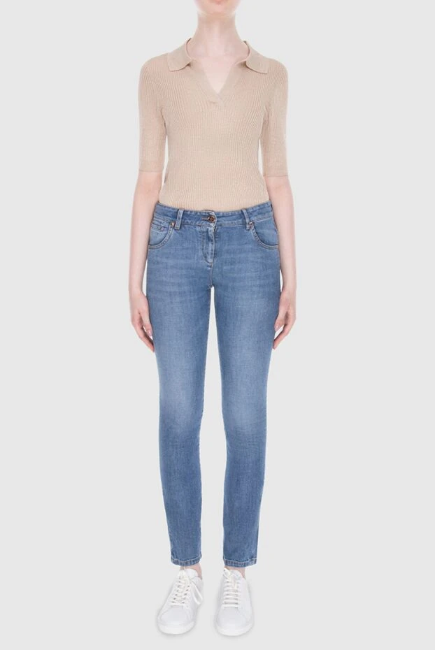 Джинсы светло-голубые с легкими потертостями женские - фото 2