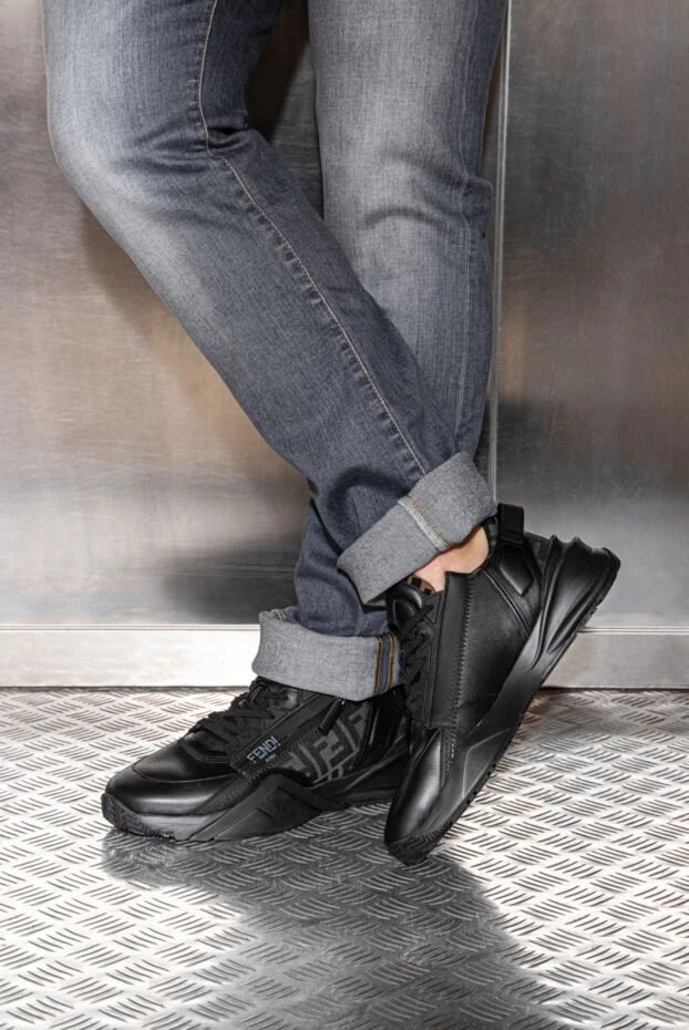Fendi низкие кроссовки fendi flow из кожи черного цвета мужские 

 170560 - фото 3
