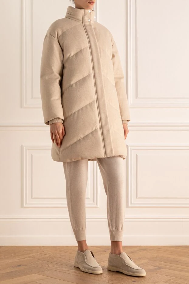 Loro Piana длинный кашемировый пуховик минималистичного стиля бежевый 170630 - фото 3