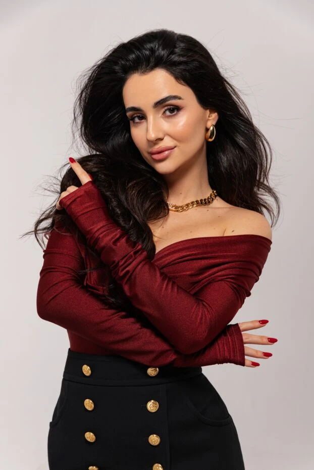 Колье с массивным плетением желтое женское - фото 2