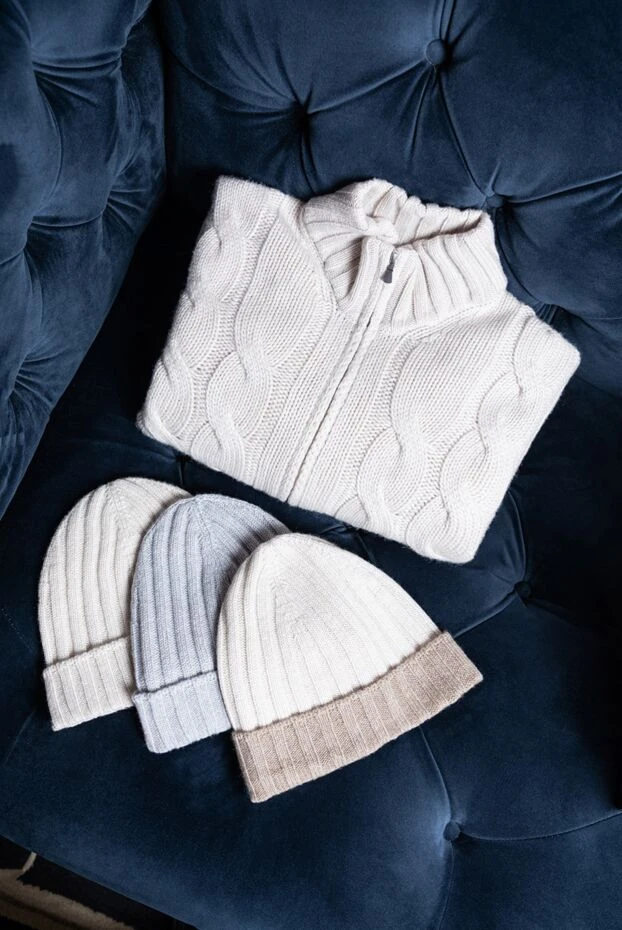 Beige cashmere zip-up cardigan with cable knit for men - photo 2