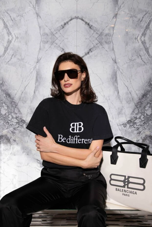 Balenciaga сумка-торба женская большая белая с черными ручками 171408 - фото 3