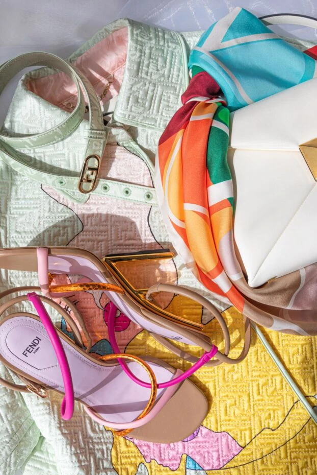 Valentino сумка женская белая кожаная с геометрическими вставками 171654 - фото 2