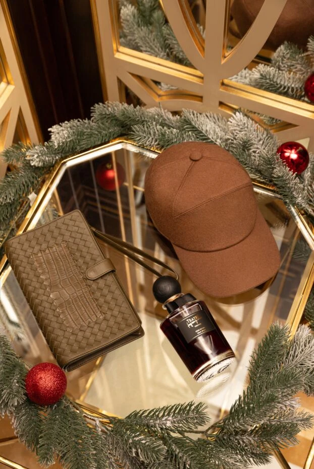 Қоңыр кашемир кепка қосымша дөңгелек тігістерімен ерлерге арналған - фото 2