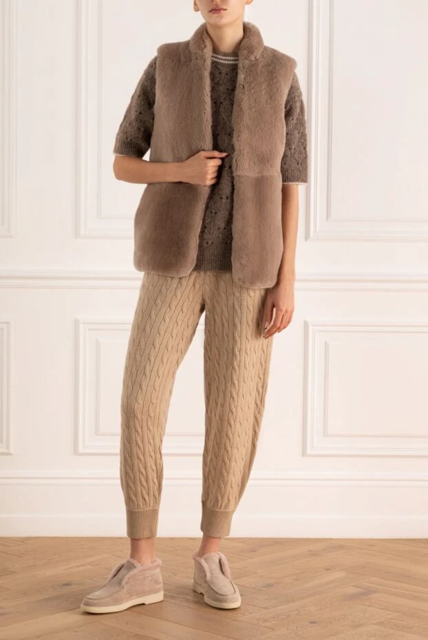 Peserico woman vest made of natural fur, beige, for women купить с ценами и фото 172132 - photo 2