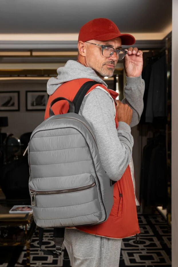 Бейсболка из кашемира цвета терракоты с вышитым гербом - фото 2