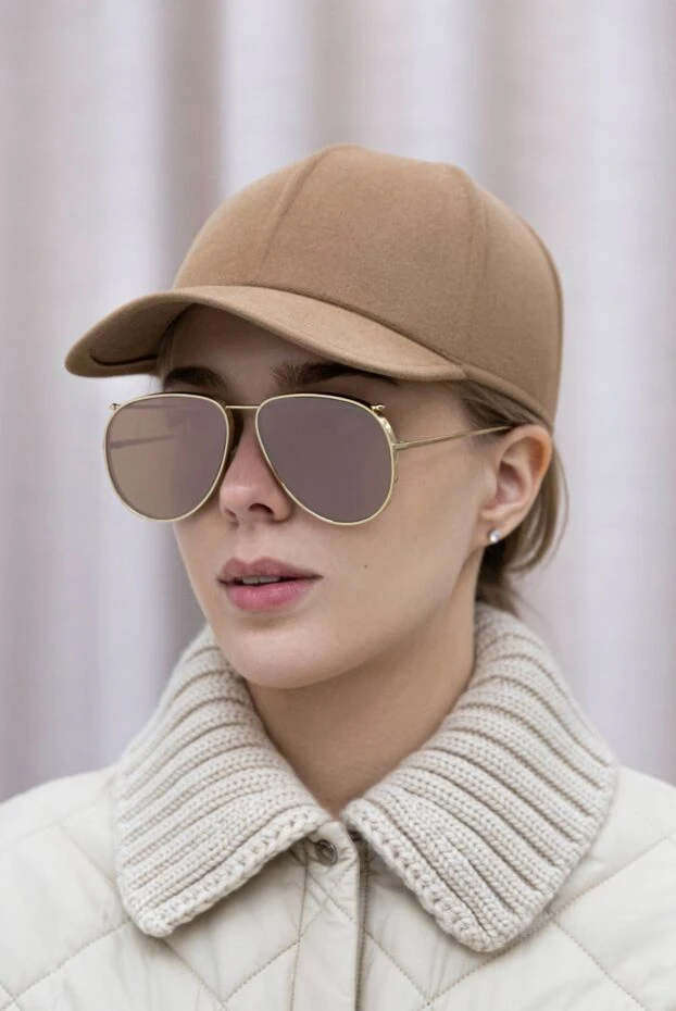 Loro Piana dark beige women's cap with metal logo 172669 - photo 2