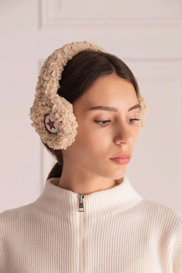 Dior woman beige fur winter headphones for women купить с ценами и фото 172946 - photo 2