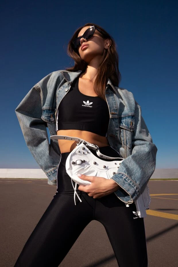 Balenciaga костюм прогулочный из полиамида и эластана черный женский 173099 - фото 2