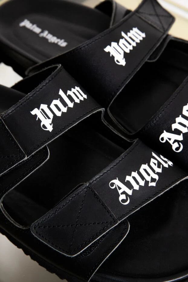 Шлёпанцы с чёрными ремнями на липучках и белым логотипом
- фото 2