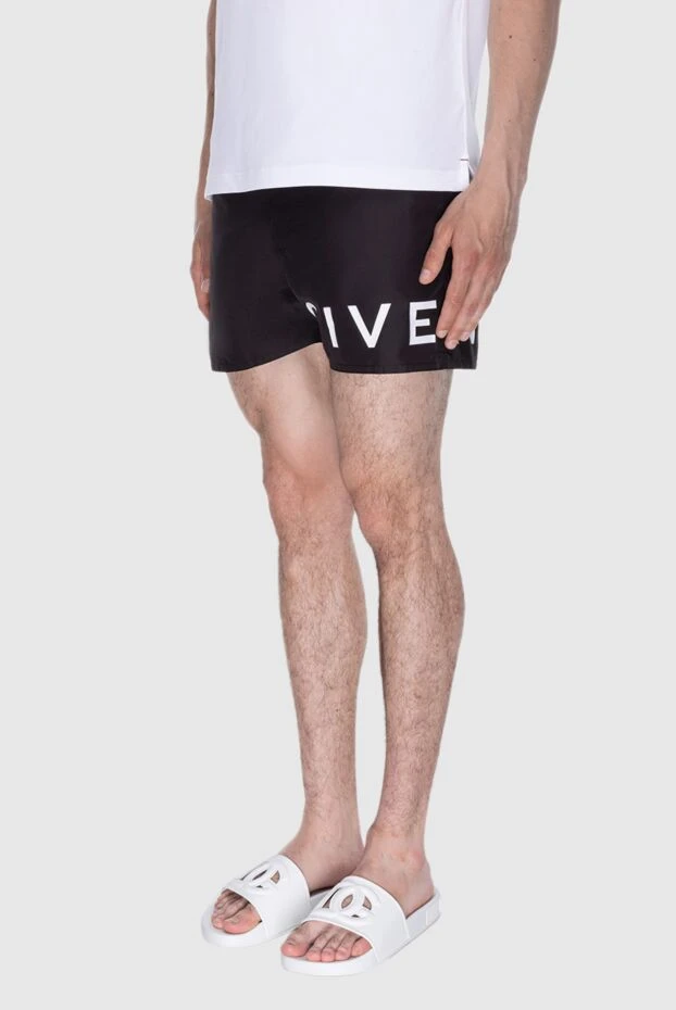 Givenchy men's beach shorts in black with logo
 173175 - photo 3