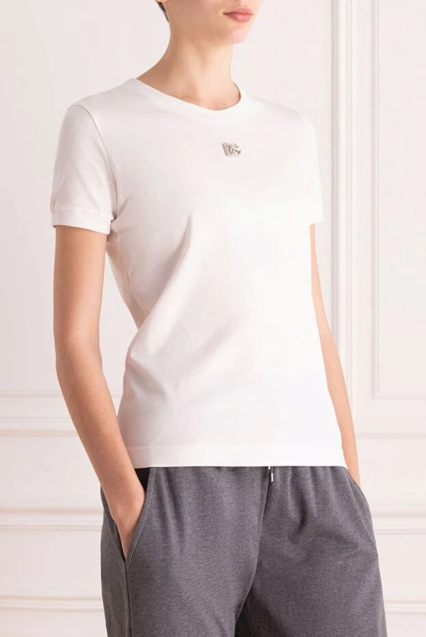 Dolce & Gabbana футболка женская белая хлопковая с серебряным лого 173354 - фото 3