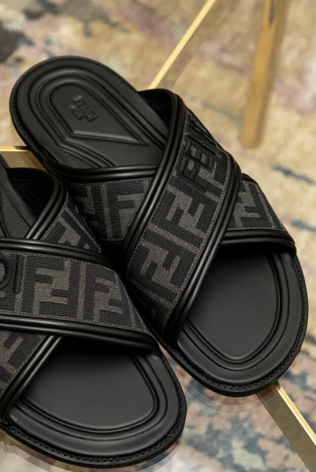 Fendi сандалии мужские черные кожаные с принтом лого 174020 - фото 3