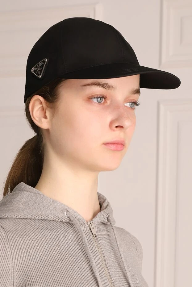 Prada woman black polyamide cap for women купить с ценами и фото 174233 - photo 2