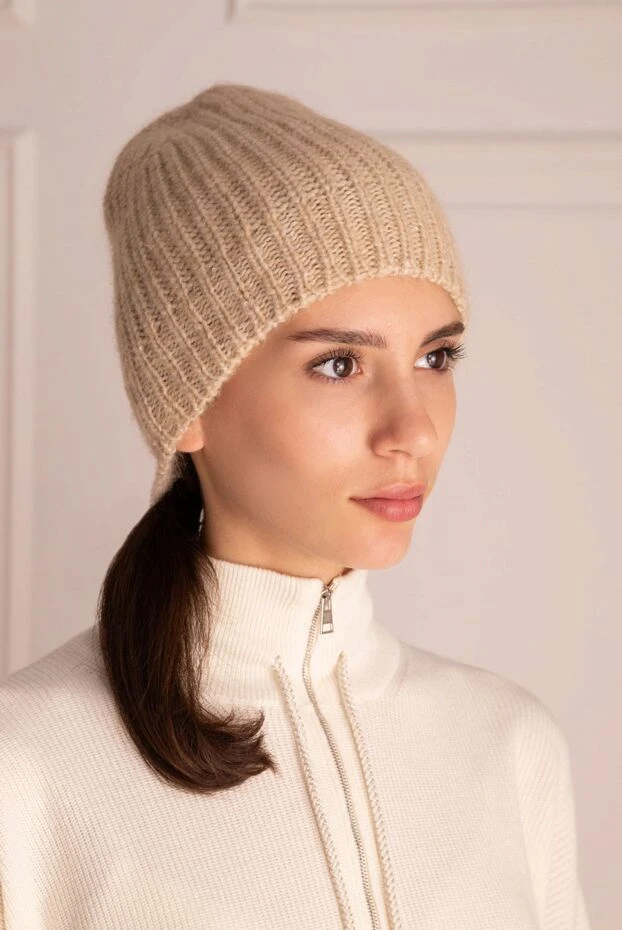 Beige women's hat - photo 2