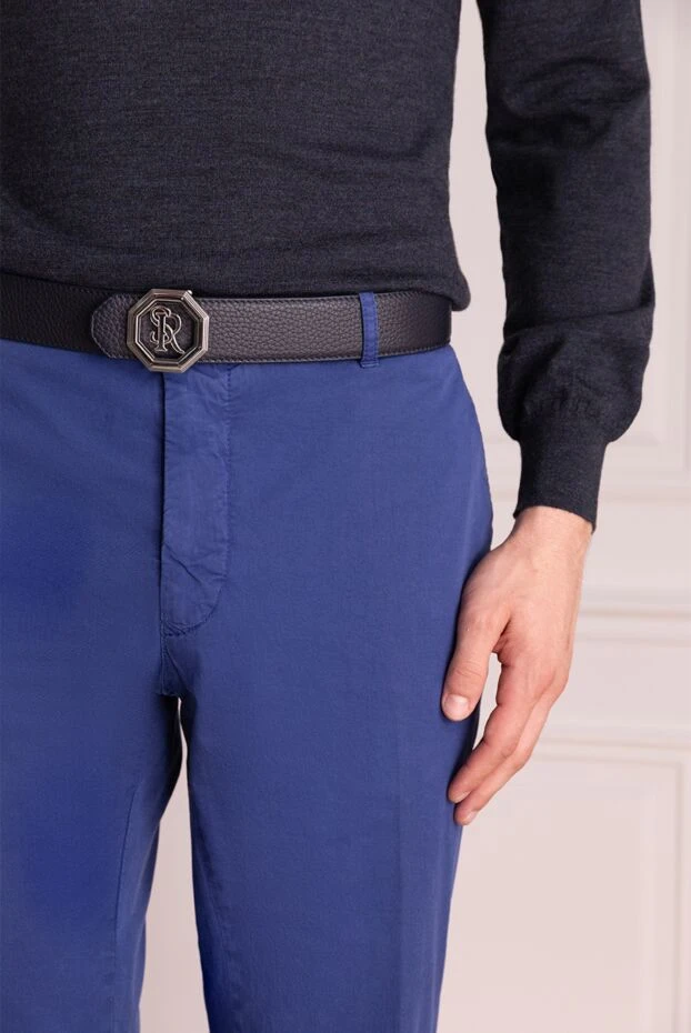 Ремень из кожи крокодила с фирменной металлической пряжкой - фото 2