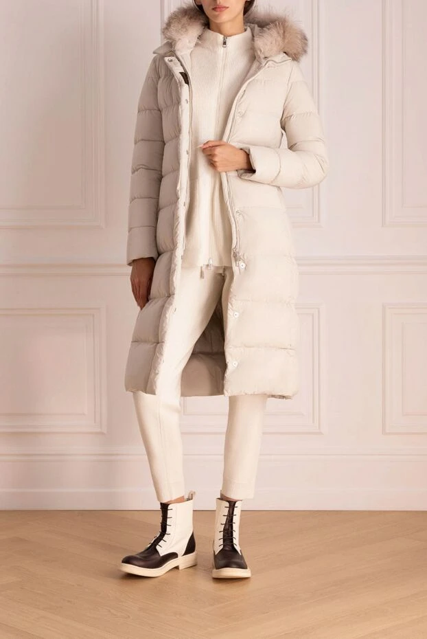 White women's down jacket with fur - photo 2