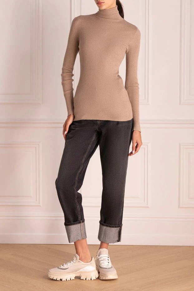 Brunello Cucinelli гольф женский бежевый в рубчик с высоким воротом 174565 - фото 2