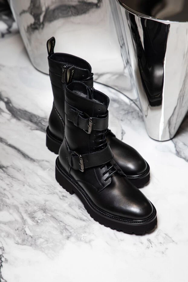 Doucal`s ботинки кожаные высокие черные декорированные двумя пряжками женские 174631 - фото 2