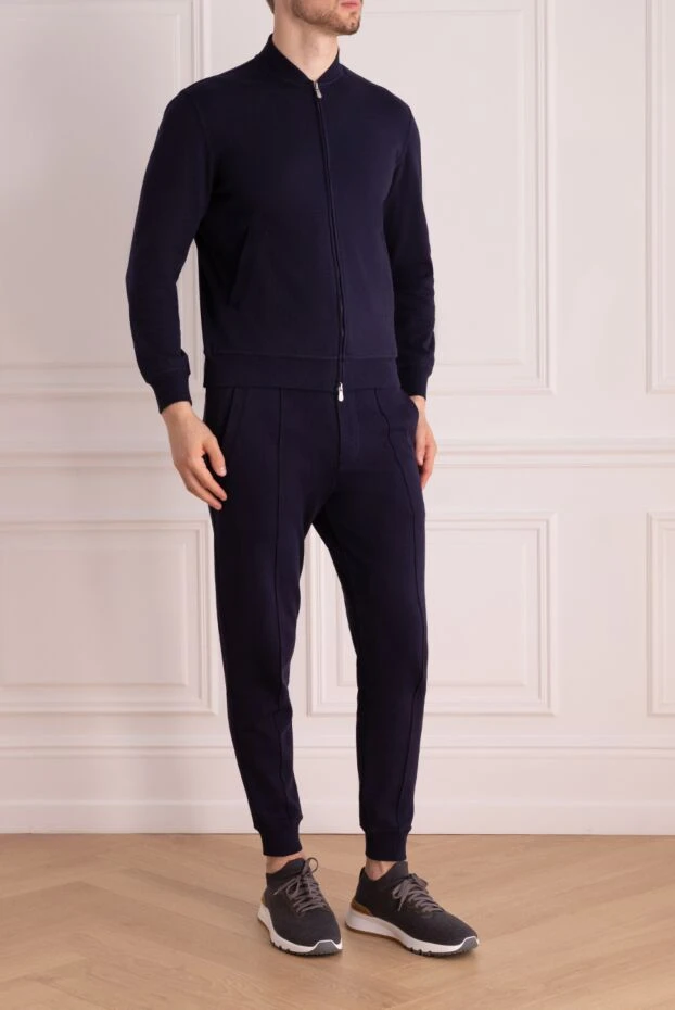 Brunello Cucinelli қарапайым жағасы мен манжеттері бар қалың трикотаждан жасалған костюм.
 174929 - фото 3