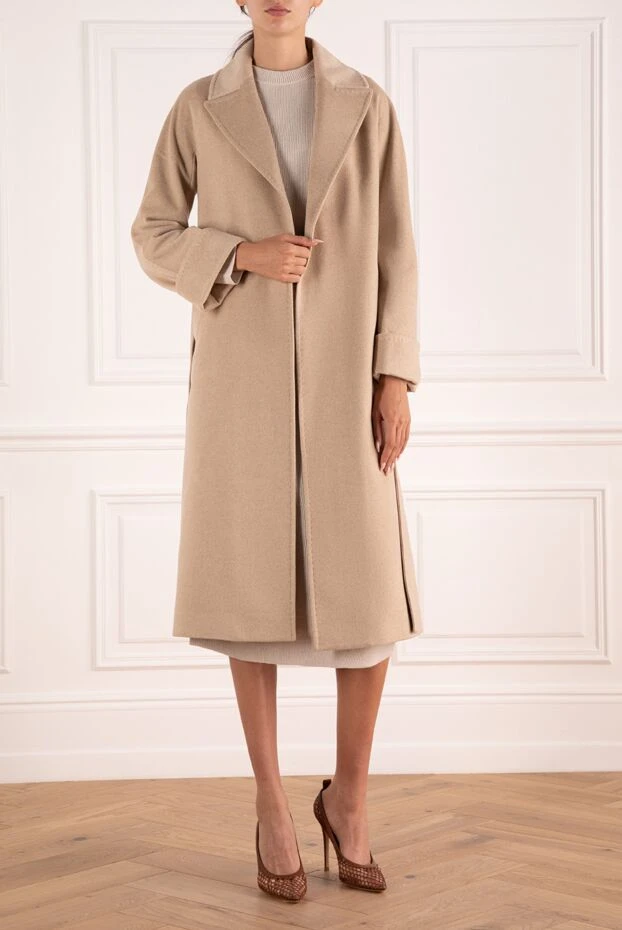 Heresis woman women's beige cashmere coat купить с ценами и фото 174984 - photo 2