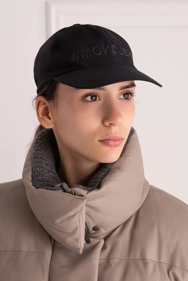 Moncler woman black polyamide cap for women купить с ценами и фото 175204 - photo 2