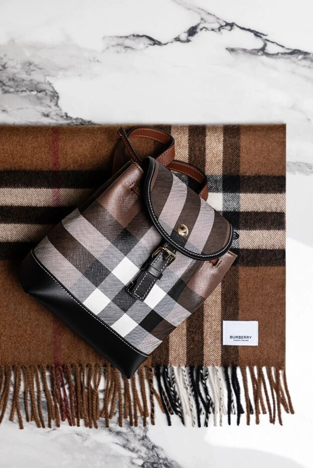 Burberry рюкзак из хлопка и полиуретана коричневый женский 175233 - фото 2