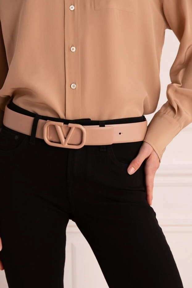 Valentino woman beige leather belt for women купить с ценами и фото 175296 - photo 2