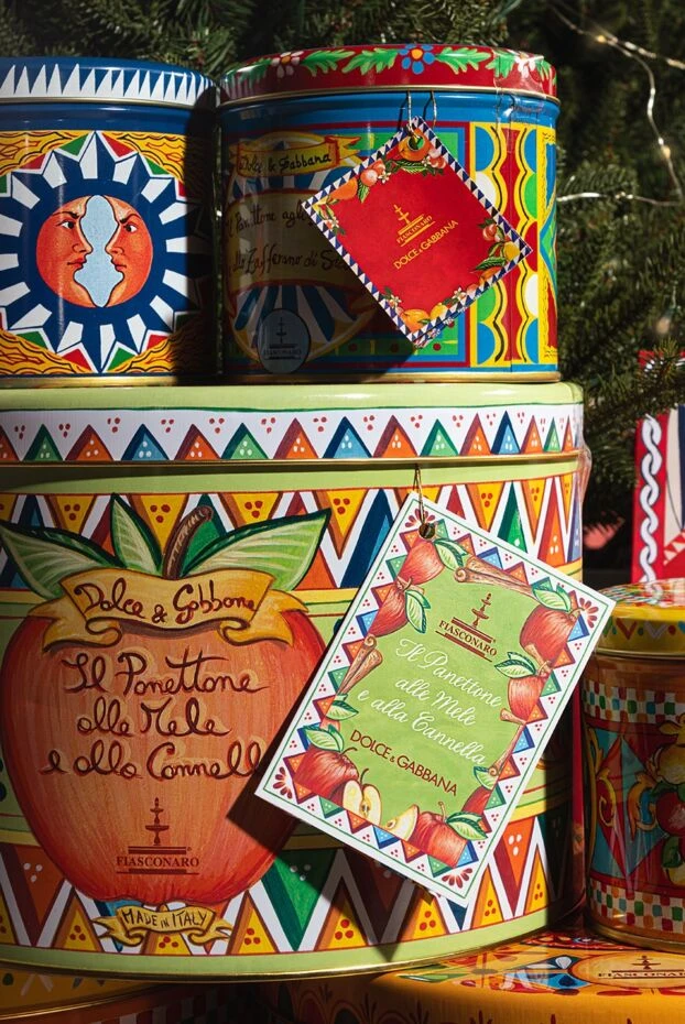 Dolce & Gabbana алма мен даршын қосылған сыйлық қорабындағы пасха panettone торты 176294 - фото 2