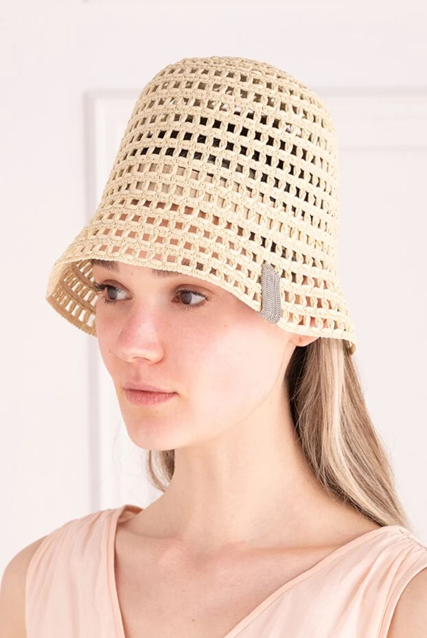 Cream hat with lace texture and textured side trim
- photo 2