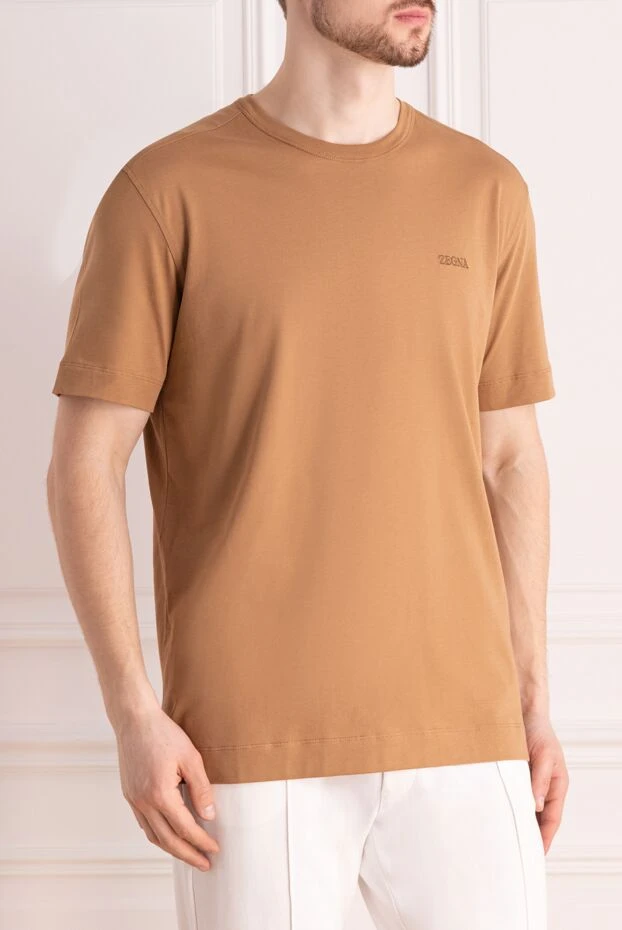 Ermenegildo Zegna футболка мужская хлопковая карамельного оттенка с вышивкой на груди
 177337 - фото 3