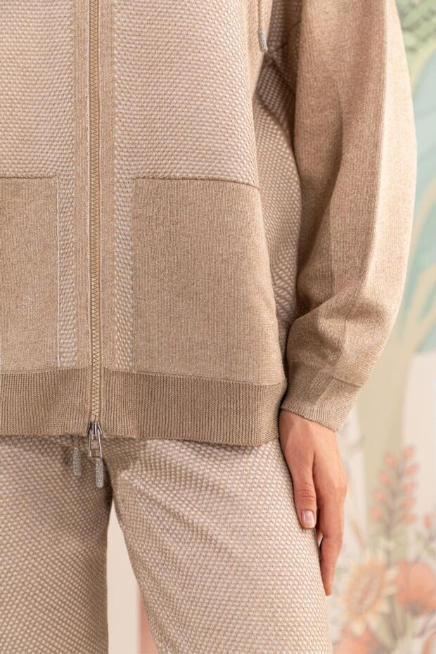 Panicale жүгерілері бар кездейсоқ бежевый костюм
177348 - фото 2