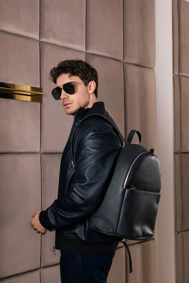 Serapian мужской черный рюкзак из фактурной натуральной кожи 177730 - фото 2