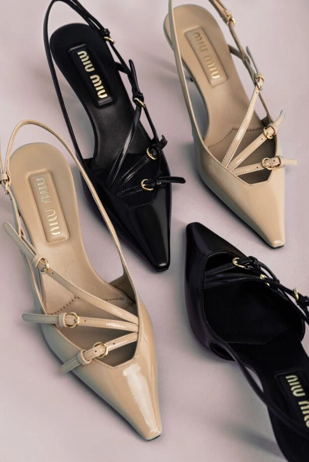 Miu Miu туфли на каблуке из натуральной кожи женские бежевые 178355 - фото 3