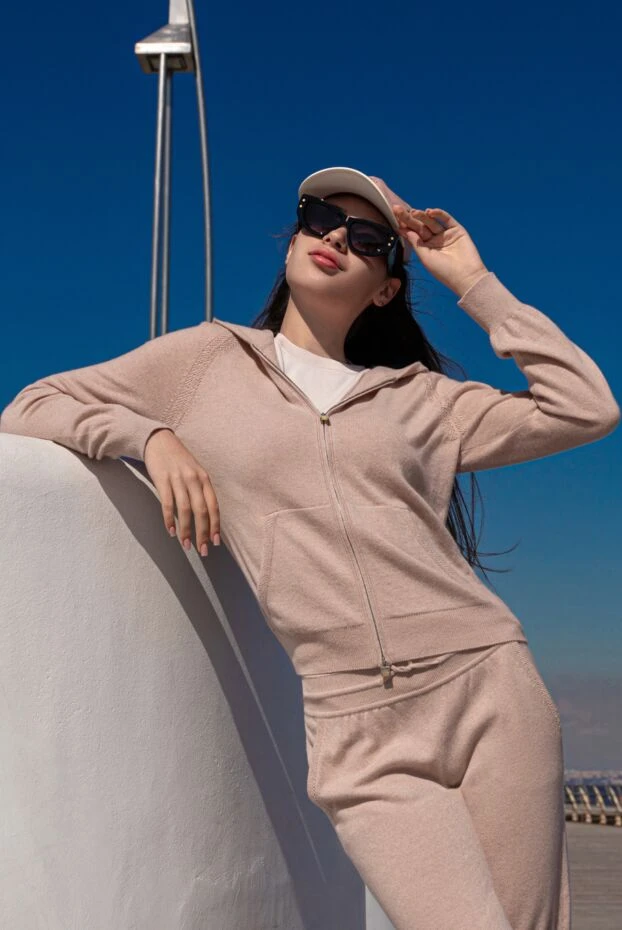 Алтын екпіні бар әйелдерге арналған күннен қорғайтын көзілдірік
 - фото 2