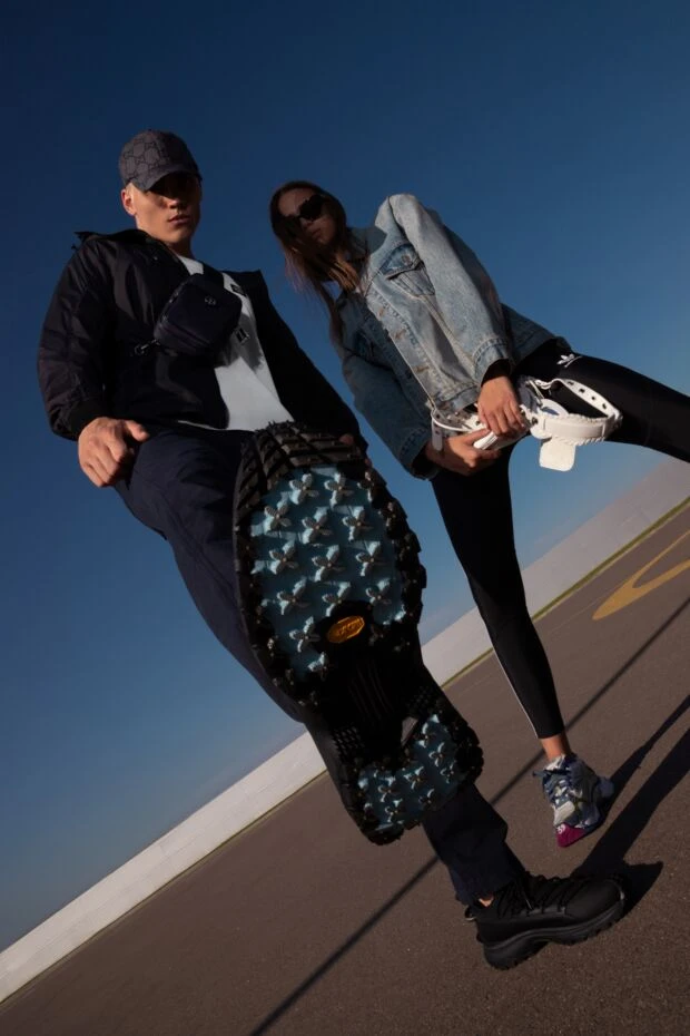 Moncler men's black trailgrip lite 2 sneakers 178732 - photo 3