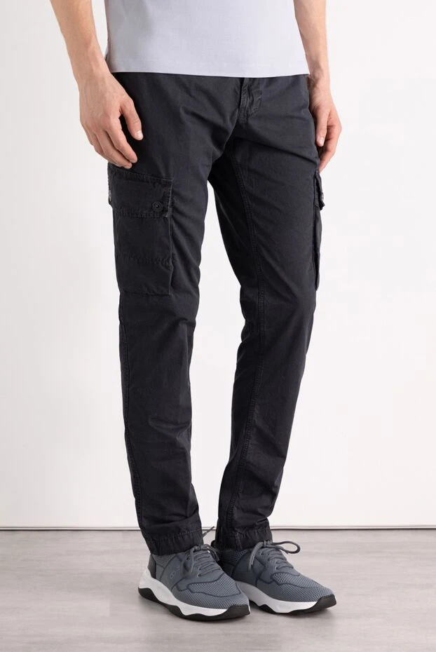 Stone Island мужские карго в тёмном цвете с застёжкой на клапанах 179044 - фото 3