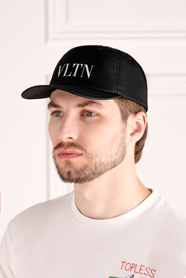 Valentino man men's black polyester cap купить с ценами и фото 179268 - photo 2