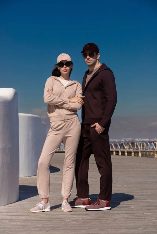 Әйелдерге арналған найзағайлы кашемир спорт костюмі, қызғылт түсті - фото 2