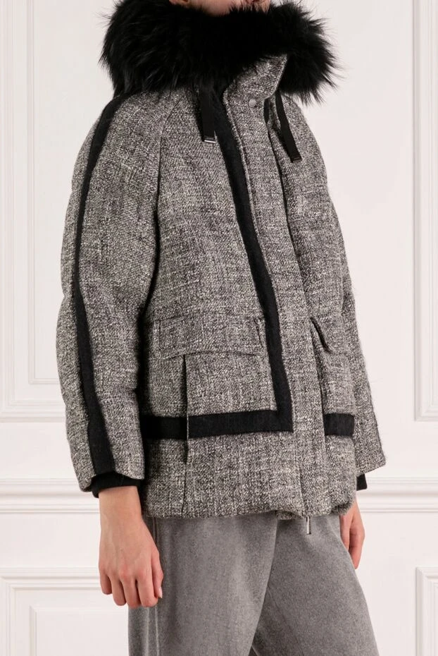 Moorer пуховик в стиле casual с геометричной отделкой и пушистым капюшоном

 180186 - фото 3