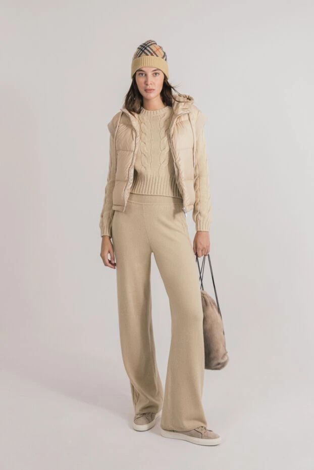 Loro Piana women's beige cashmere walking suit with geometric pattern 180431 - photo 2