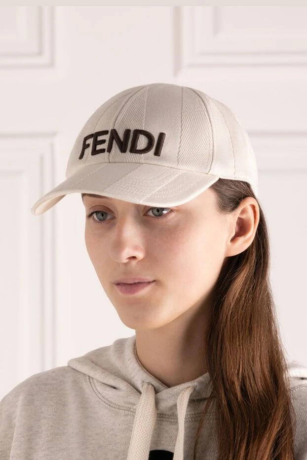 Fendi woman women's beige cotton cap купить с ценами и фото 180637 - photo 2