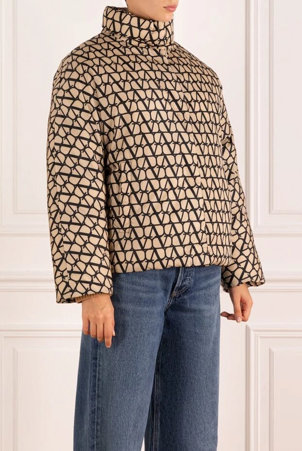 Valentino женский пуховик бежевый с логотипом. 180661 - фото 3