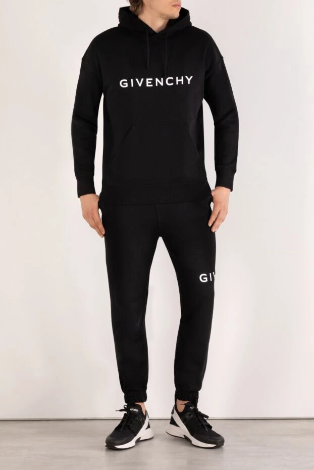 Givenchy man walking suit купить с ценами и фото 180695 - photo 1