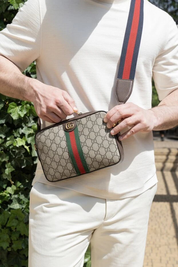 Gucci маленькая сумка через плечо ophidia бежевая 185226 - фото 2