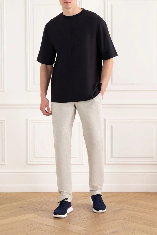 Однотонная мужская футболка оверсайз черная - фото 2