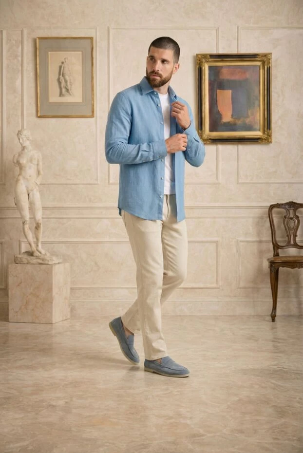 Loro Piana a deep blue linen shirt with a pocket
186341 - photo 2