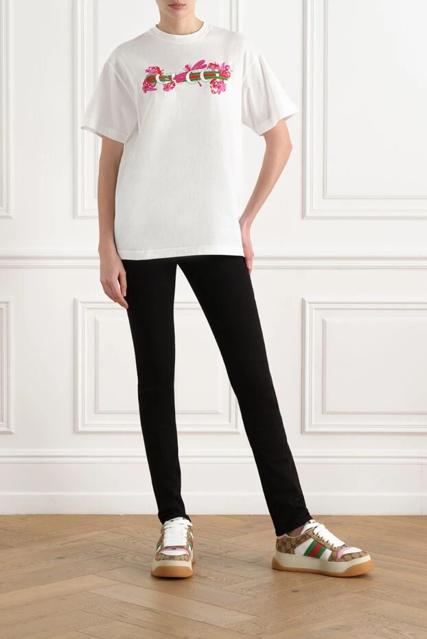 Gucci логотипі және web жолағы бар ақ мақтадан жасалған футболка 186685 - фото 2