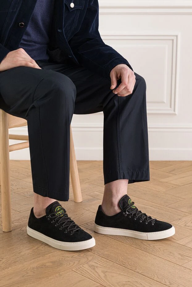 Stone Island мужские сникеры черный из нубука с контрастной подошвой 186946 - фото 2