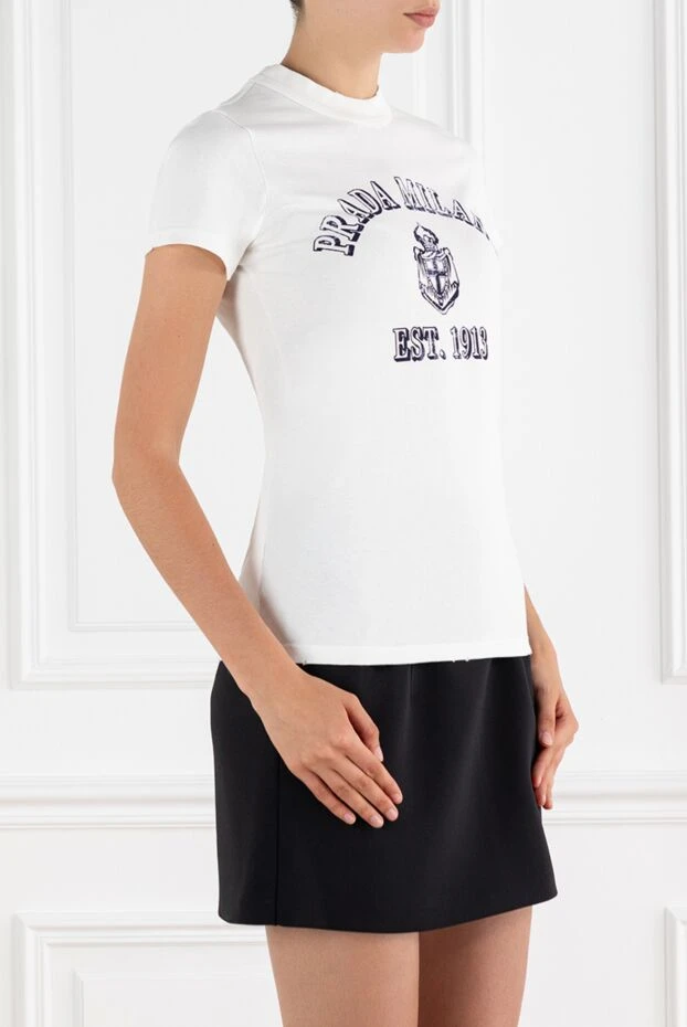 Prada футболка из белого хлопка с графическим логотипом женская 186987 - фото 3
